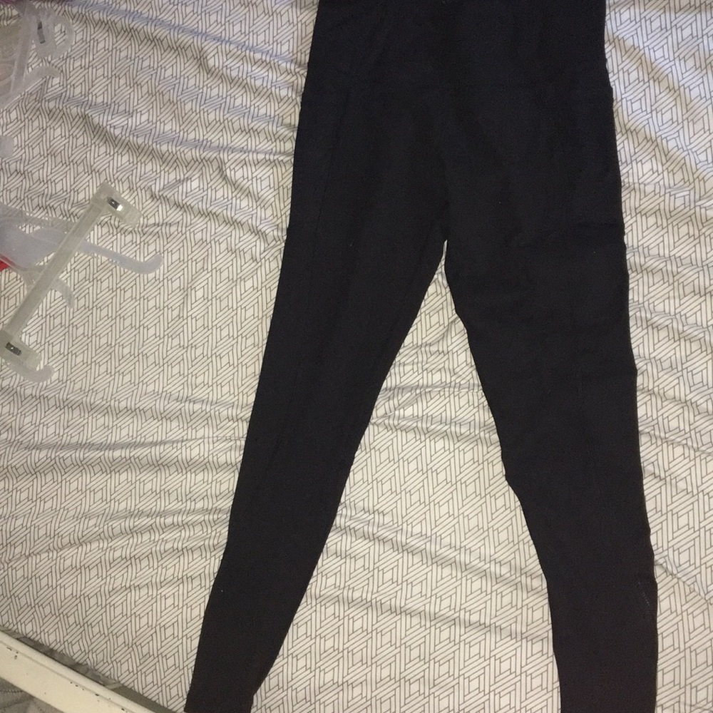 Black leggings